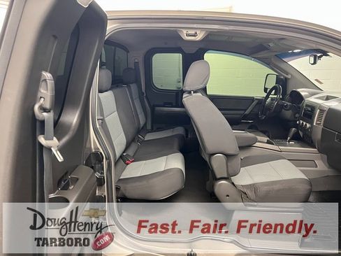 Used 2006 Nissan Titan SE image 34