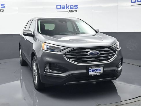 Used 2024 Ford Edge Titanium AWD/4WD image 3