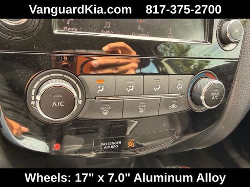 Used 2020 Nissan Rogue Sport S image 23