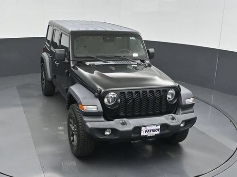 Used 2024 Jeep Wrangler Unlimited Sport AWD/4WD image 44