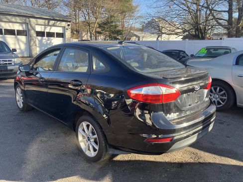 Used 2019 Ford Fiesta SE w/ Equipment Group 201A FWD image 8