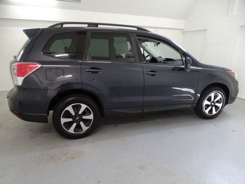 Used 2018 Subaru Forester 2.5i Premium w/ All-Weather Package AWD/4WD image 22