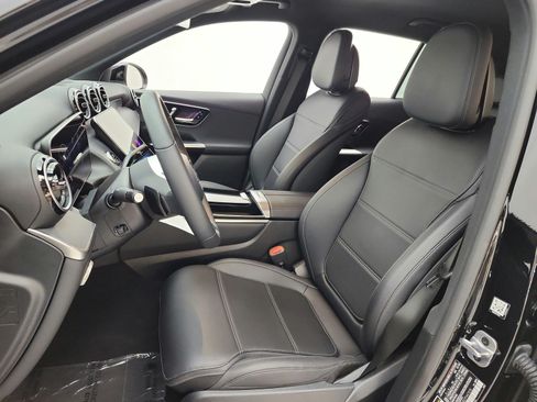 Certified 2026 Mercedes-Benz GLC 300 image 21