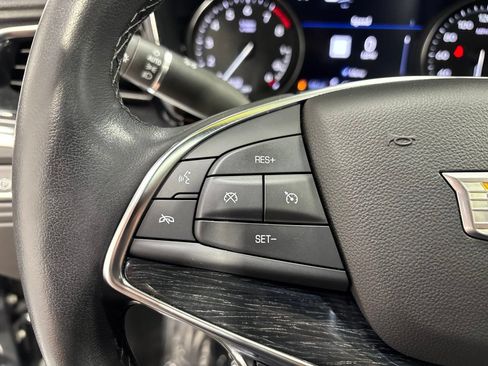 Used 2022 Cadillac XT5 Premium Luxury w/ Technology Package AWD/4WD image 15