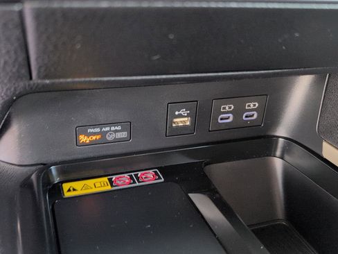 Used 2026 Toyota Camry LE FWD image 31