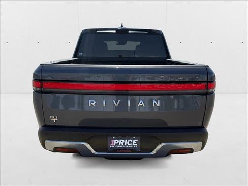 Used 2022 Rivian R1T Launch Edition image 6