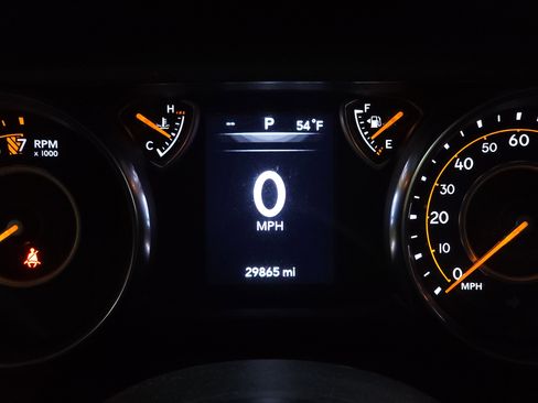 Used 2023 Jeep Gladiator Sport image 25