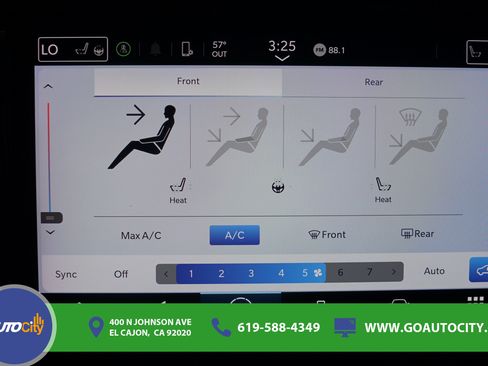 Used 2023 Chrysler Pacifica Touring-L FWD image 23