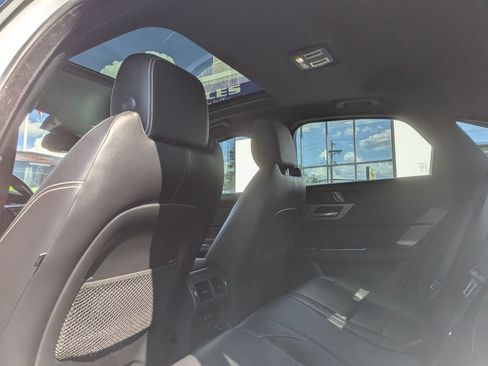 Used 2016 Jaguar XF R-Sport AWD/4WD image 41