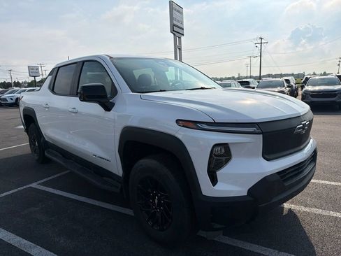 Used 2024 Chevrolet Silverado EV W/T AWD/4WD image 6