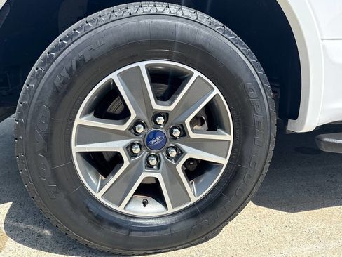 Used 2015 Ford F150 XLT w/ Equipment Group 301A Mid image 9