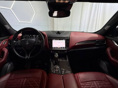 Used 2022 Maserati Levante Modena S AWD/4WD image 16