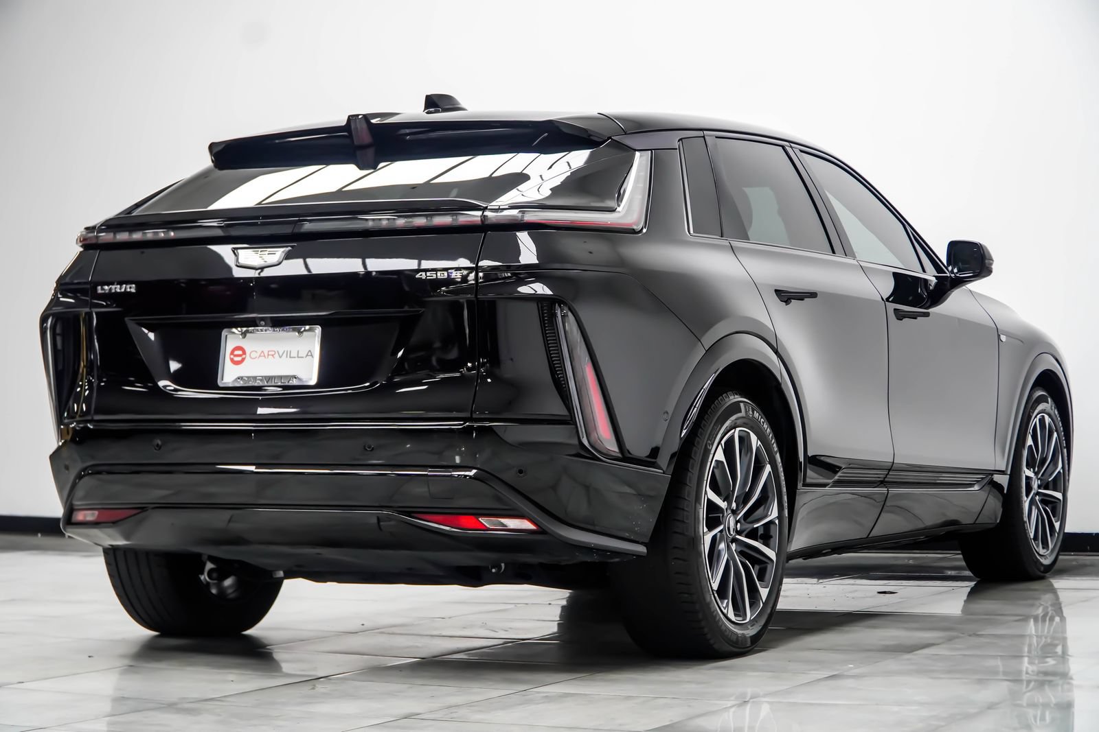 Used 2024 Cadillac Lyriq Sport RWD image 14