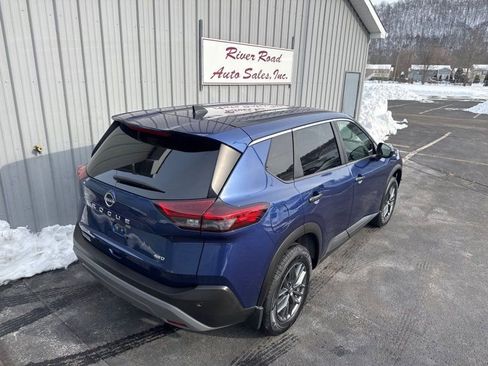 Used 2023 Nissan Rogue S image 7