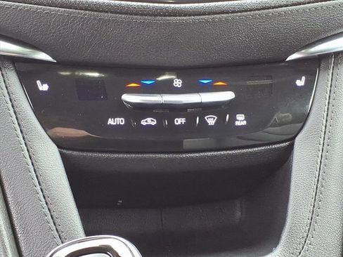 Certified 2022 Cadillac XT5 Luxury image 20