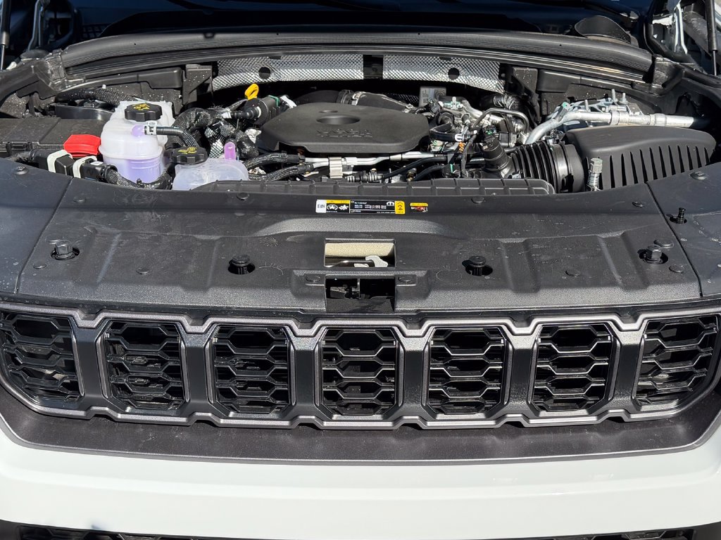 New 2026 Jeep Grand Cherokee Altitude RWD image 20