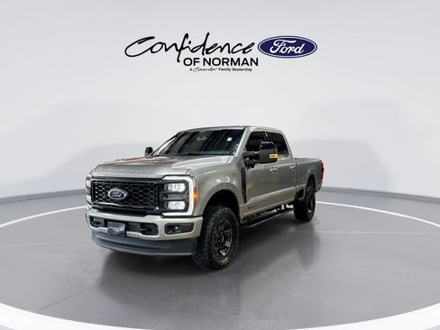 Used 2024 Ford F250 Lariat w/ Lariat Ultimate Package AWD/4WD image 3