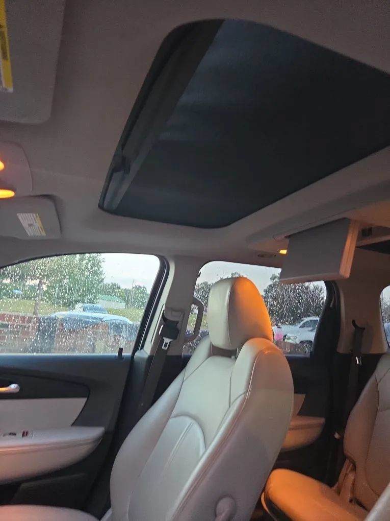 Used 2012 GMC Acadia SLT w/ LPO, 'HIT The Road' Package FWD image 10