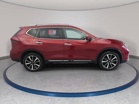 Used 2019 Nissan Rogue SL w/ Premium Package AWD/4WD image 4