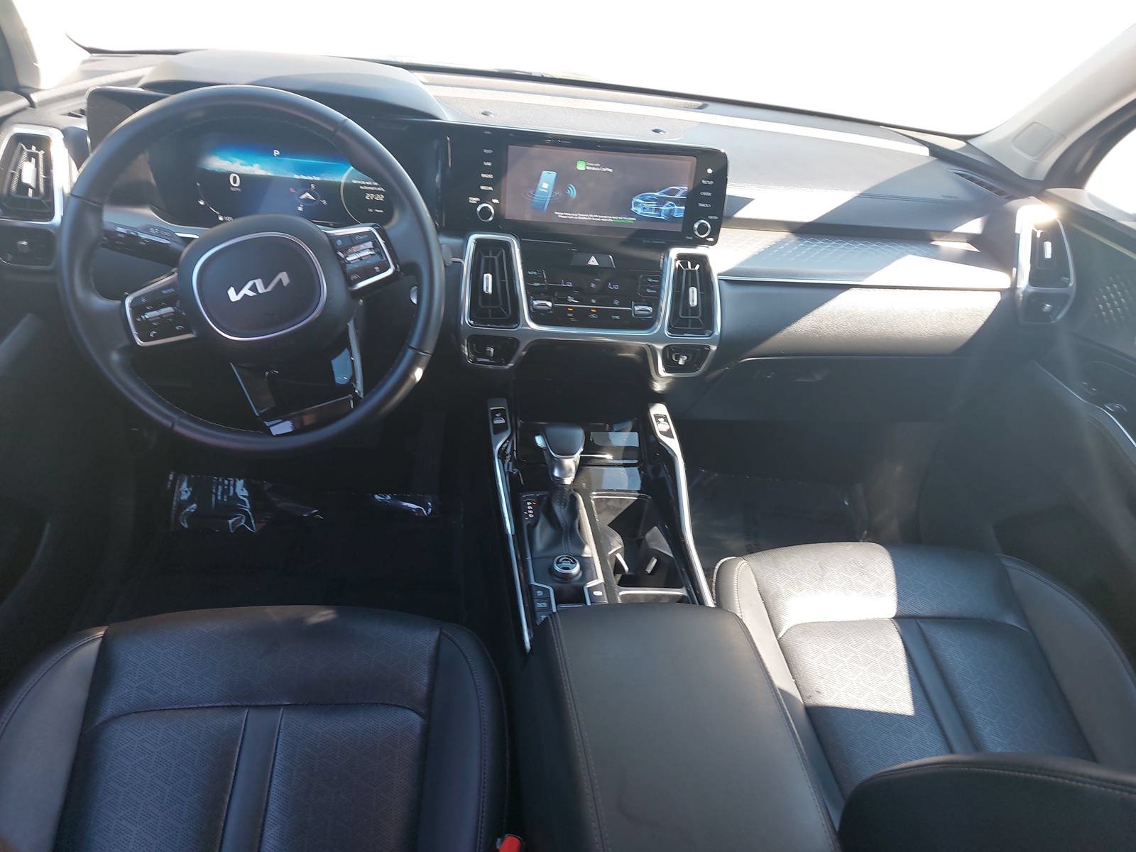 Used 2023 Kia Sorento SX FWD image 9