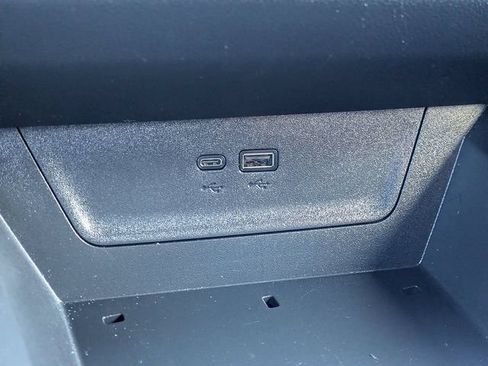 Used 2025 Chevrolet Equinox LT FWD image 23