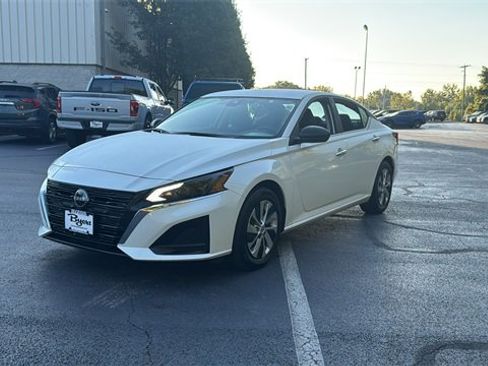 Used 2024 Nissan Altima 2.5 S image 38