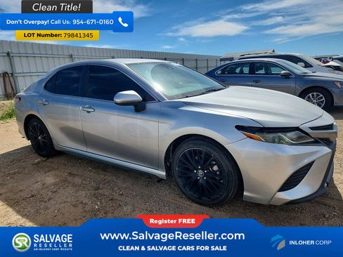 Used 2019 Toyota Camry SE image 5