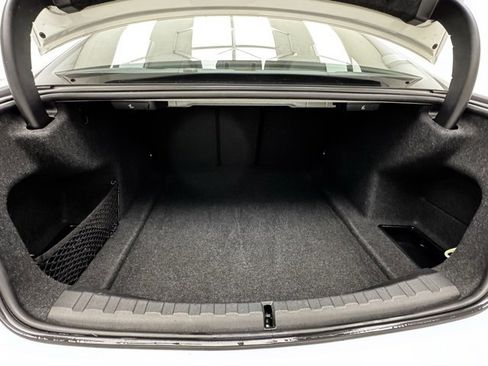 Used 2025 BMW 330i xDrive Sedan w/ Convenience Package image 28