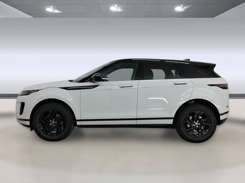 Used 2026 Land Rover Range Rover Evoque S image 2