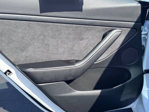 Used 2021 Tesla Model 3 Standard Range Plus RWD image 27