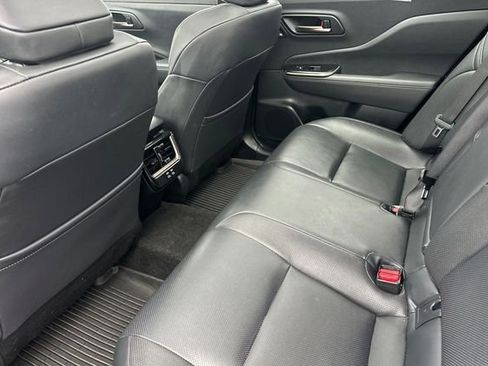 Certified 2024 Toyota Crown AWD/4WD image 17