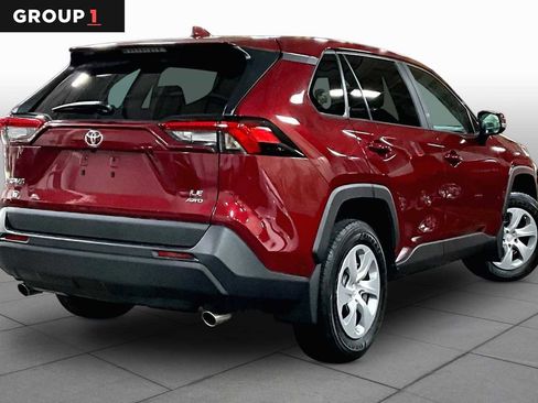 Used 2023 Toyota RAV4 LE AWD/4WD image 13