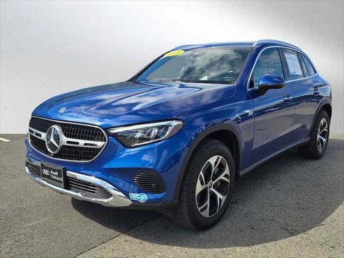 Used 2025 Mercedes-Benz GLC 350e 4MATIC image 7