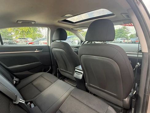 Used 2020 Hyundai Elantra Value Edition w/ Winter Weather Package FWD image 12