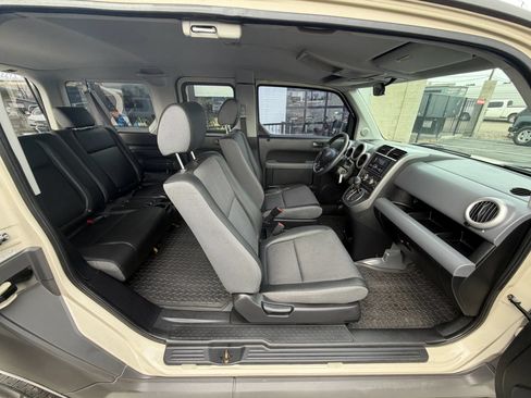 Used 2005 Honda Element LX image 16