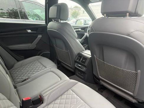 Used 2023 Audi SQ5 Prestige w/ Prestige Package AWD/4WD image 10