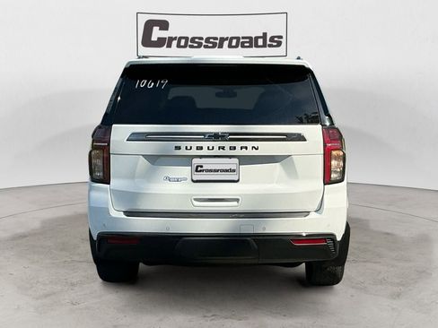 Used 2022 Chevrolet Suburban Z71 w/ Z71 Off-Road Package AWD/4WD image 4