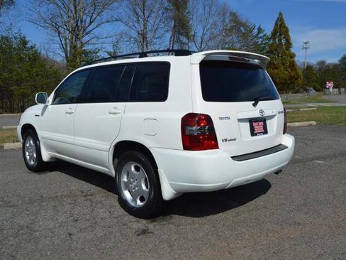 Used 2004 Toyota Highlander Limited AWD/4WD image 6