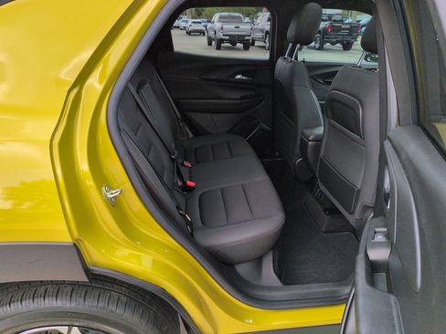Used 2023 Chevrolet TrailBlazer RS w/ Sun and Liftgate Package FWD image 25