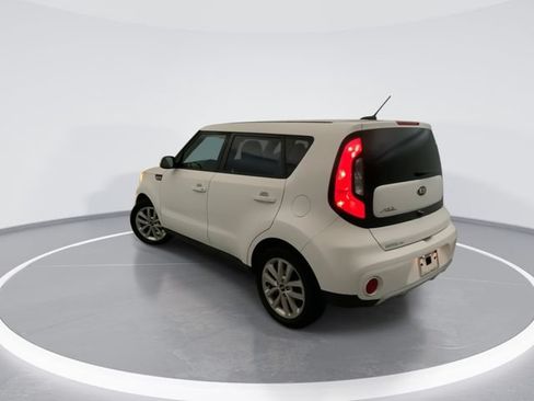 Used 2018 Kia Soul + FWD image 2