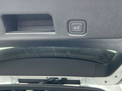 New 2025 GMC Acadia Elevation w/ LPO, Floor Liner Package image 8