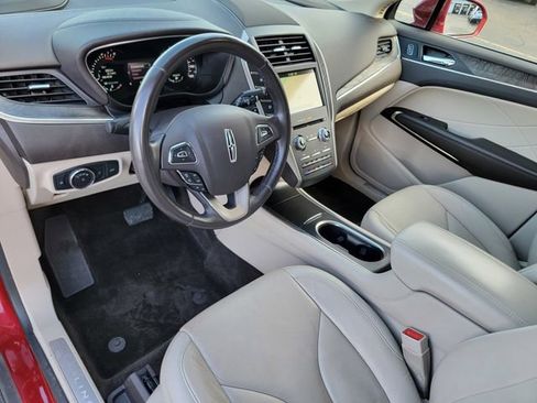 Used 2017 Lincoln MKC Reserve w/ Lincoln MKC Climate Package image 19