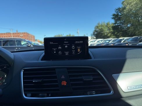 Used 2018 Audi Q3 2.0T Premium Plus w/ Premium Plus Package image 31