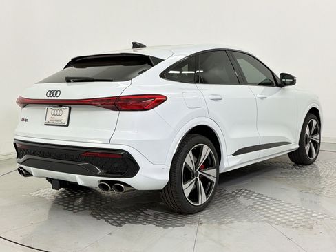 New 2026 Audi SQ5 Premium Plus image 9