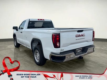 New 2025 GMC Sierra 1500 Pro w/ Pro Value Package