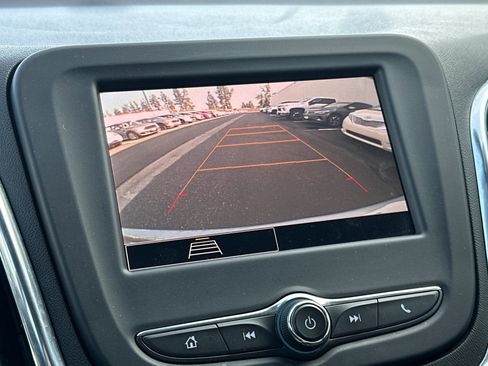 Used 2023 Chevrolet Equinox LT image 19