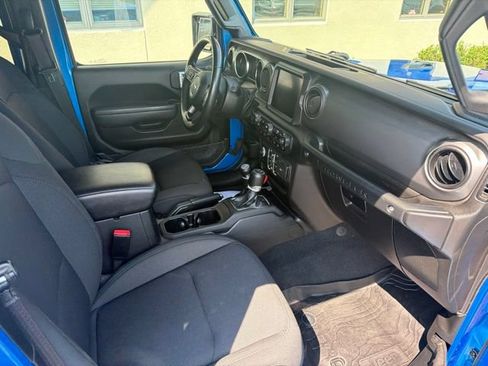 Used 2022 Jeep Wrangler Unlimited Sport AWD/4WD image 22