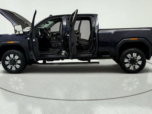 Used 2024 GMC Sierra 3500 Denali w/ Denali Reserve Package AWD/4WD image 10