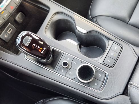 Certified 2023 Cadillac XT4 Premium Luxury w/ Enhanced Visibility Package image 16