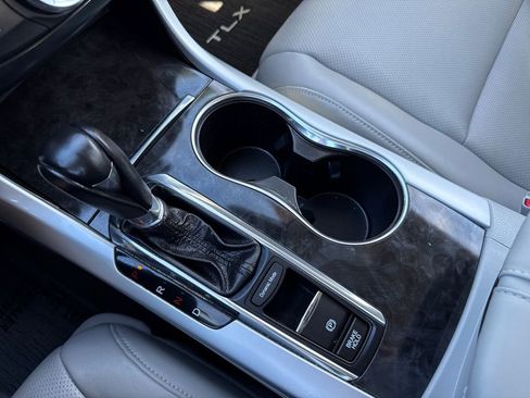 Used 2018 Acura TLX 2.4L image 24